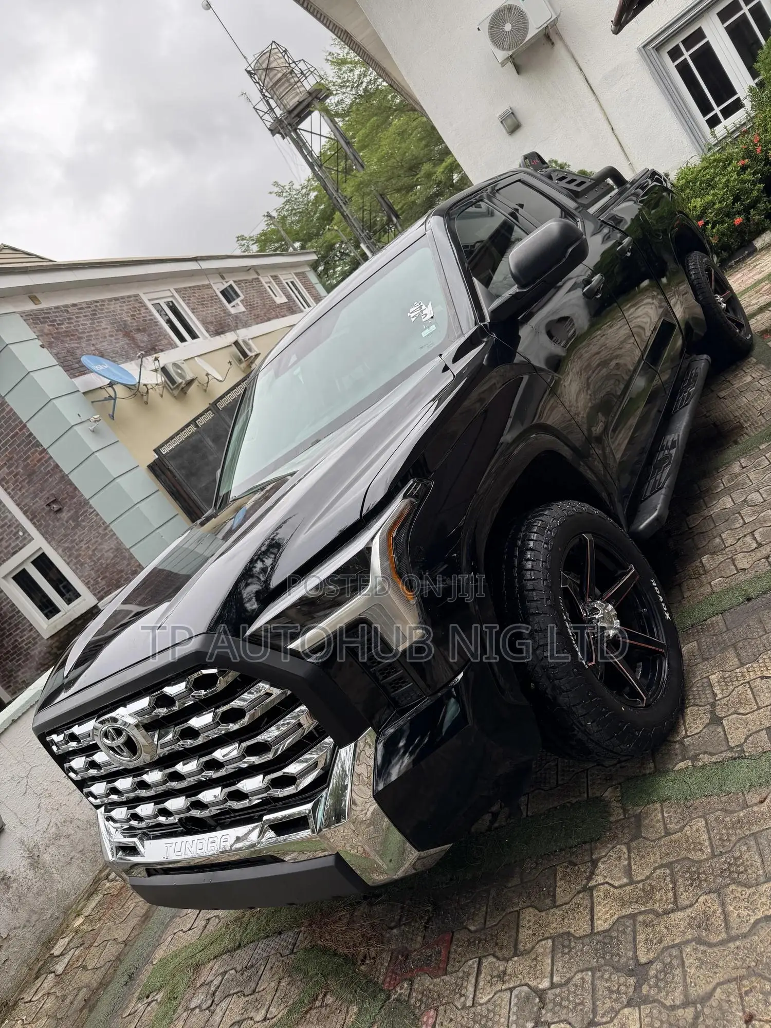 Toyota Tundra Platinum CrewMax 6.5' Bed 2023 Black