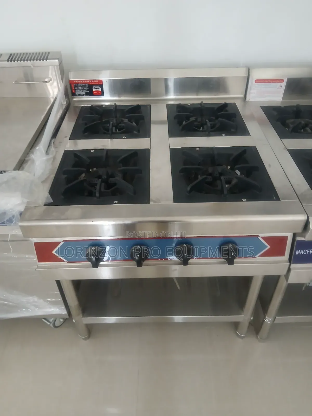 4 Burner Industrial Gas Cooker- Heavy Duty Fast Cooking Restaurant Use