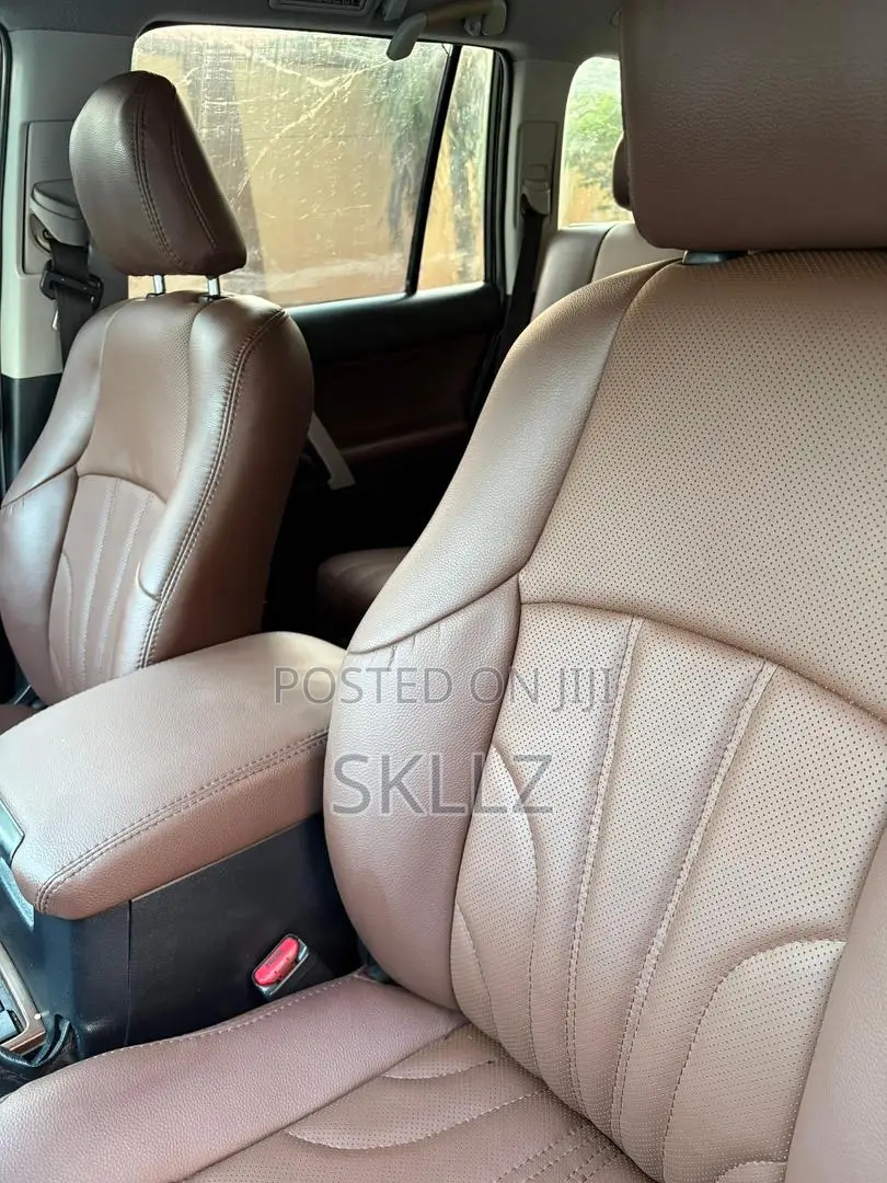 Toyota Land Cruiser Prado 2015 Black
