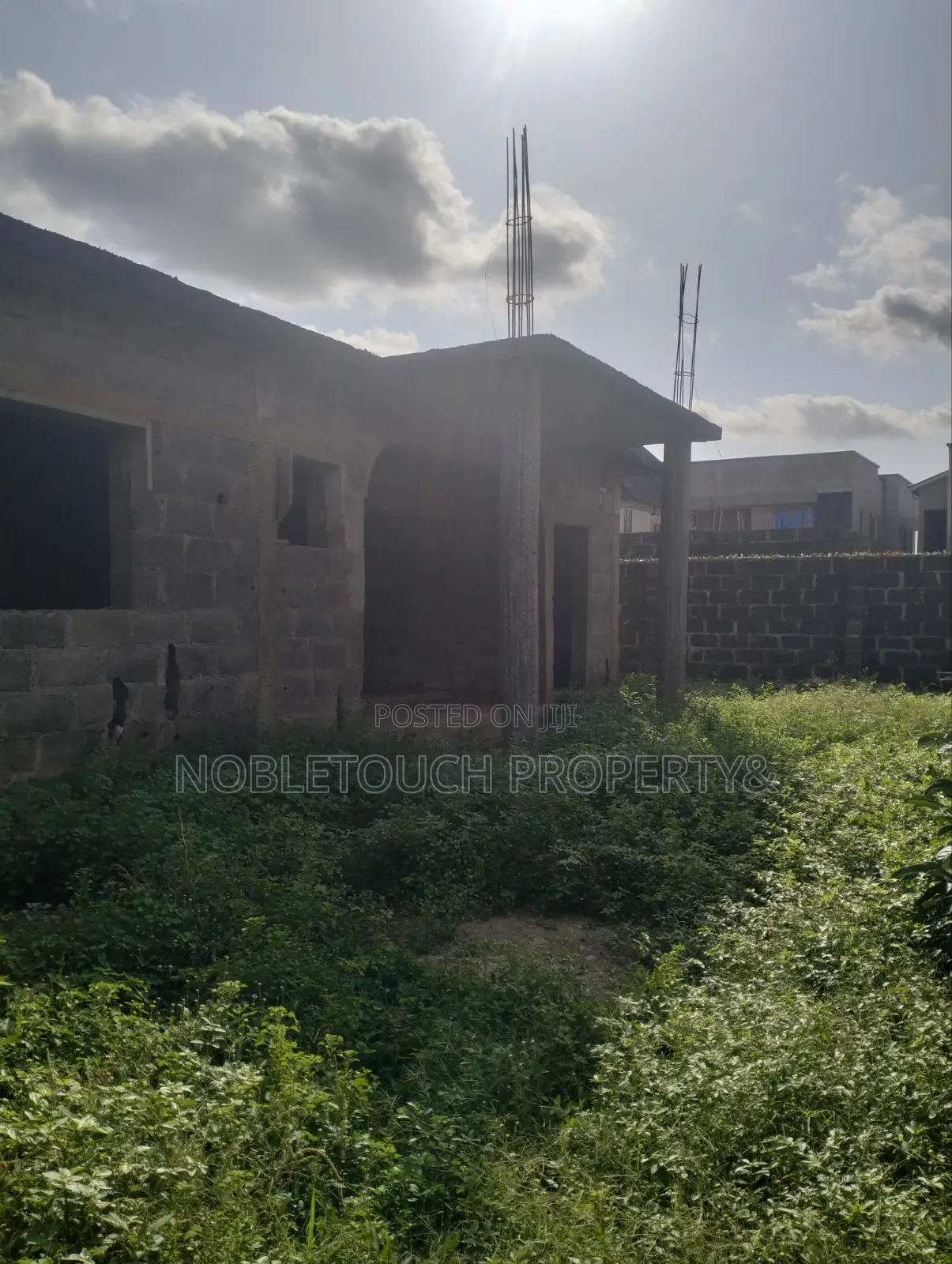 3bdrm Block of Flats in Along Madarikan, Iseri Olofin for sale
