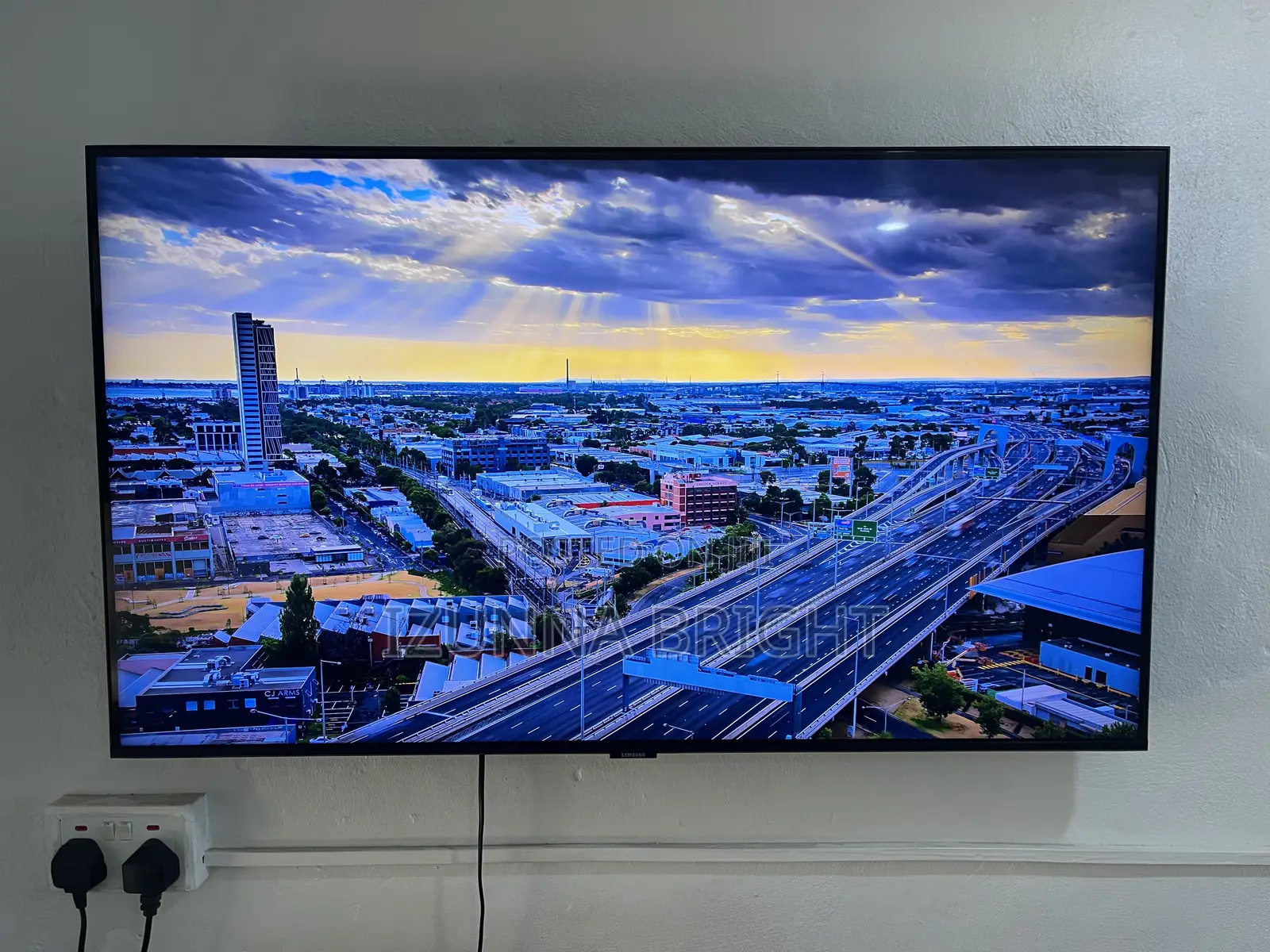 Samsung 43” Smart Uhd Tv(Uk Used)