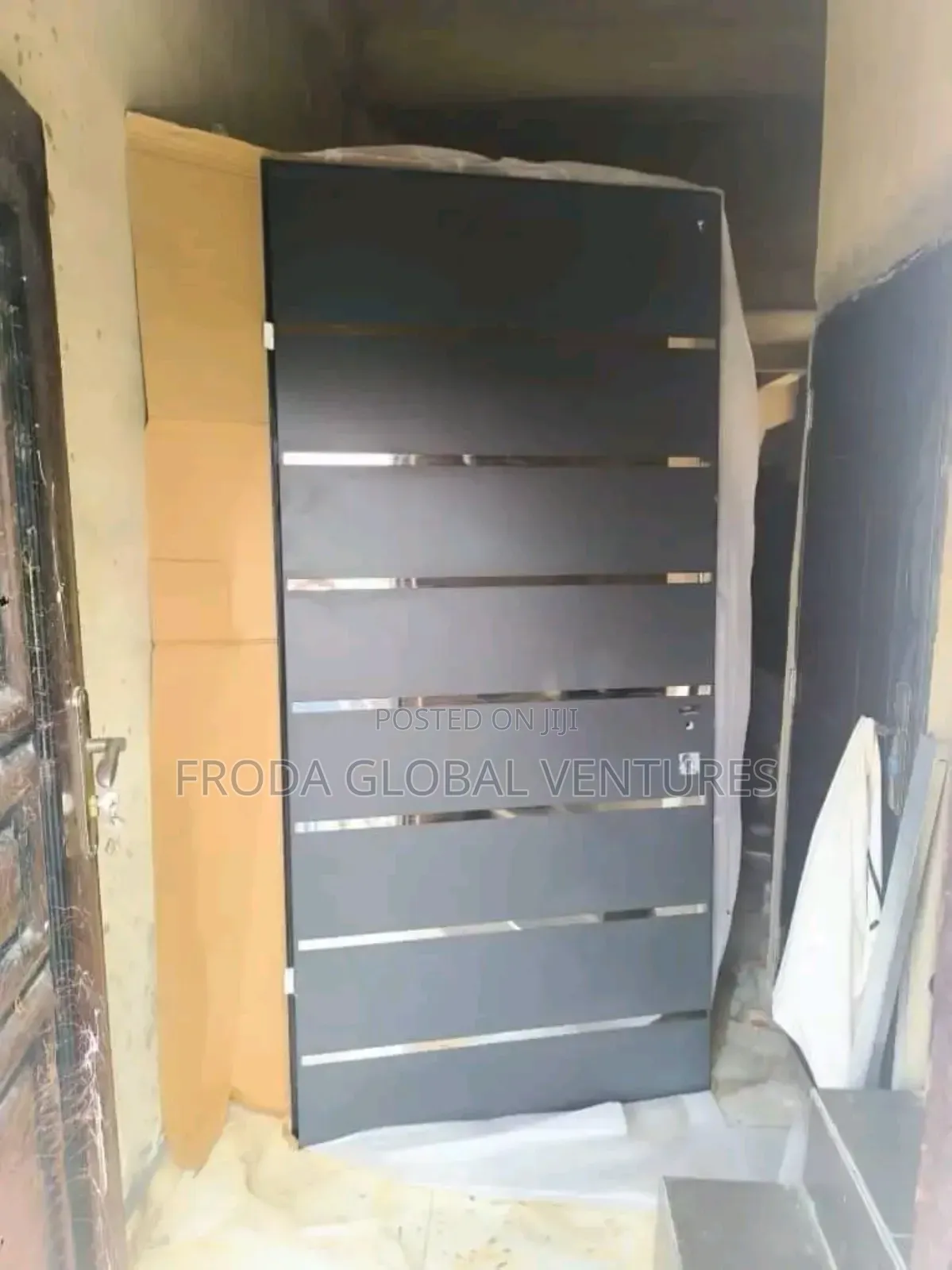 Entrance Door. High Density Fiberboard - Hdf Wooden Doors. 4by7ft
