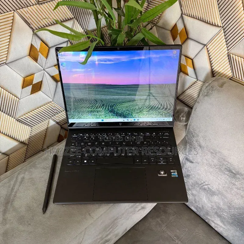 Laptop HP Dragonfly Folio 16GB Intel Core i7 SSD 1T