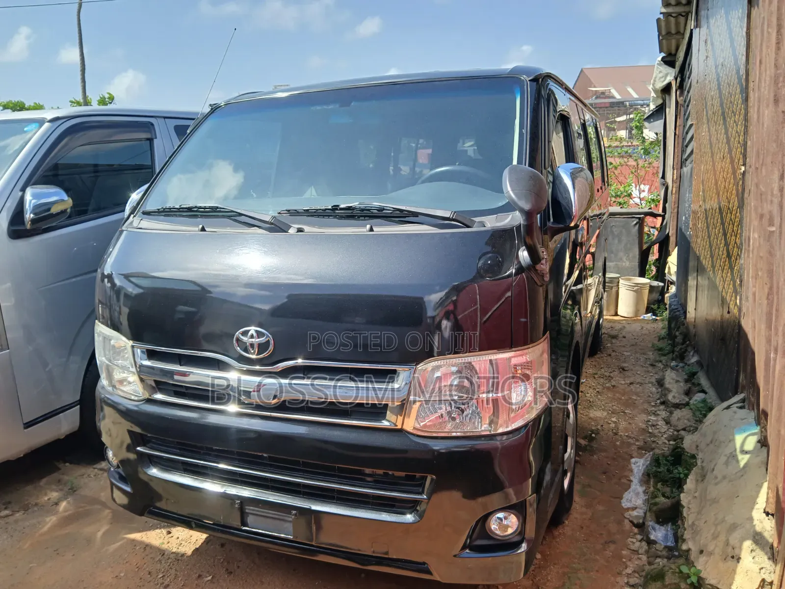 Toyota HiAce 2012 Grey
