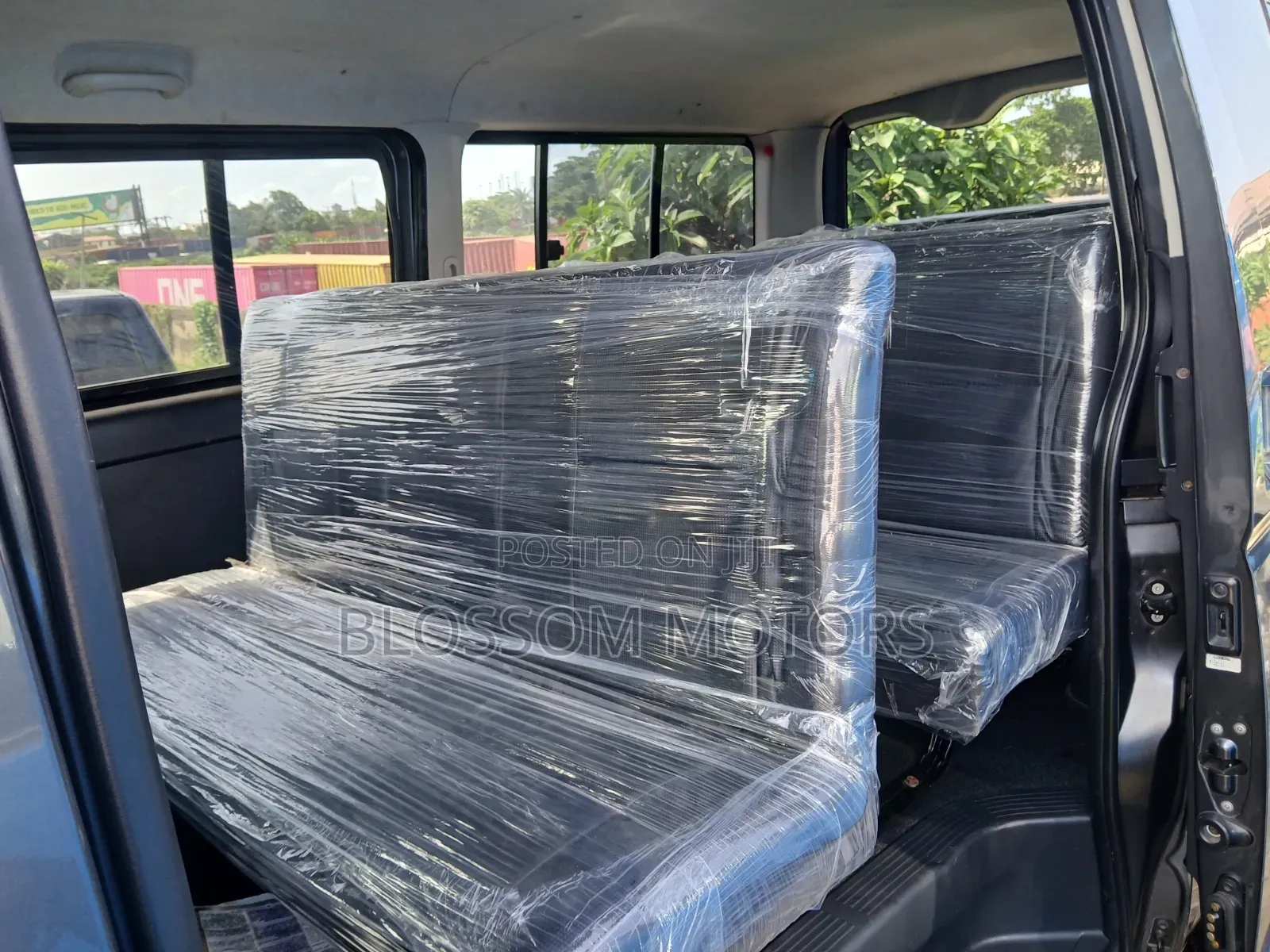 Toyota HiAce 2012 Grey