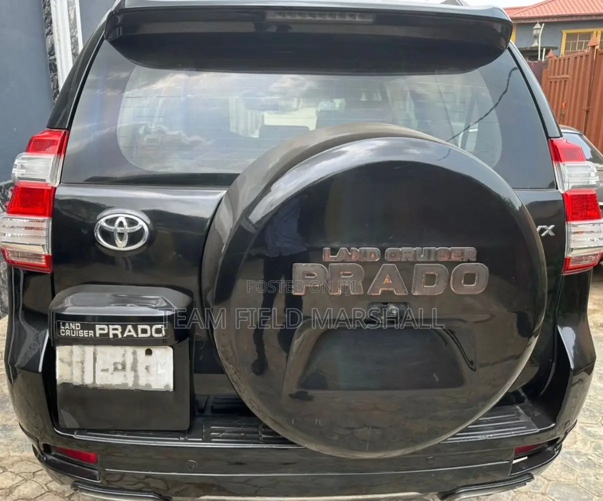 Toyota Land Cruiser Prado 2.7 i 2012 Black