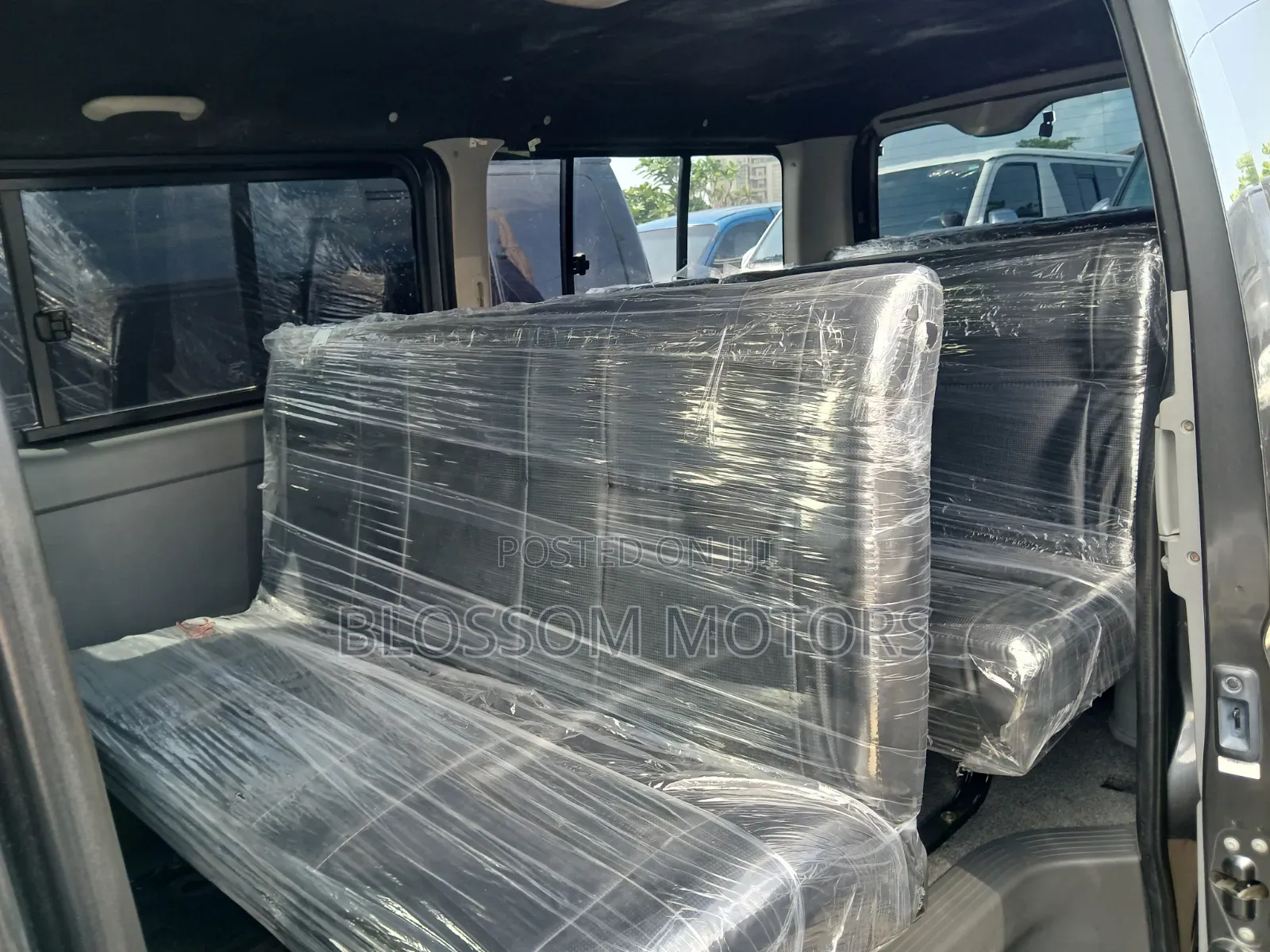 Toyota HiAce 2012 Grey