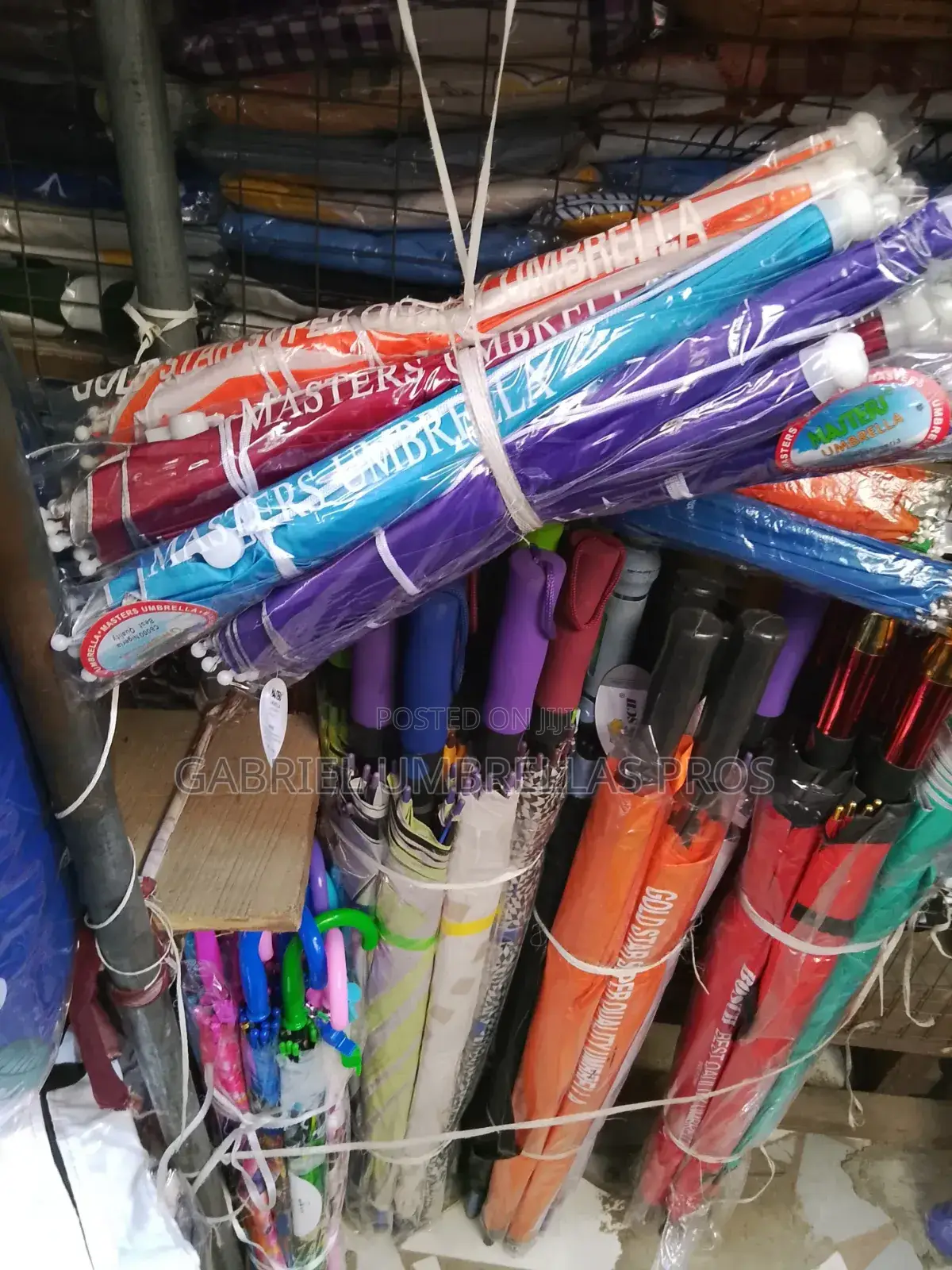 Gabriel Umbrellas Pros
