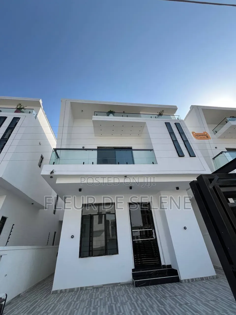 4bdrm Duplex in Lagos Island / Lagos Island for sale