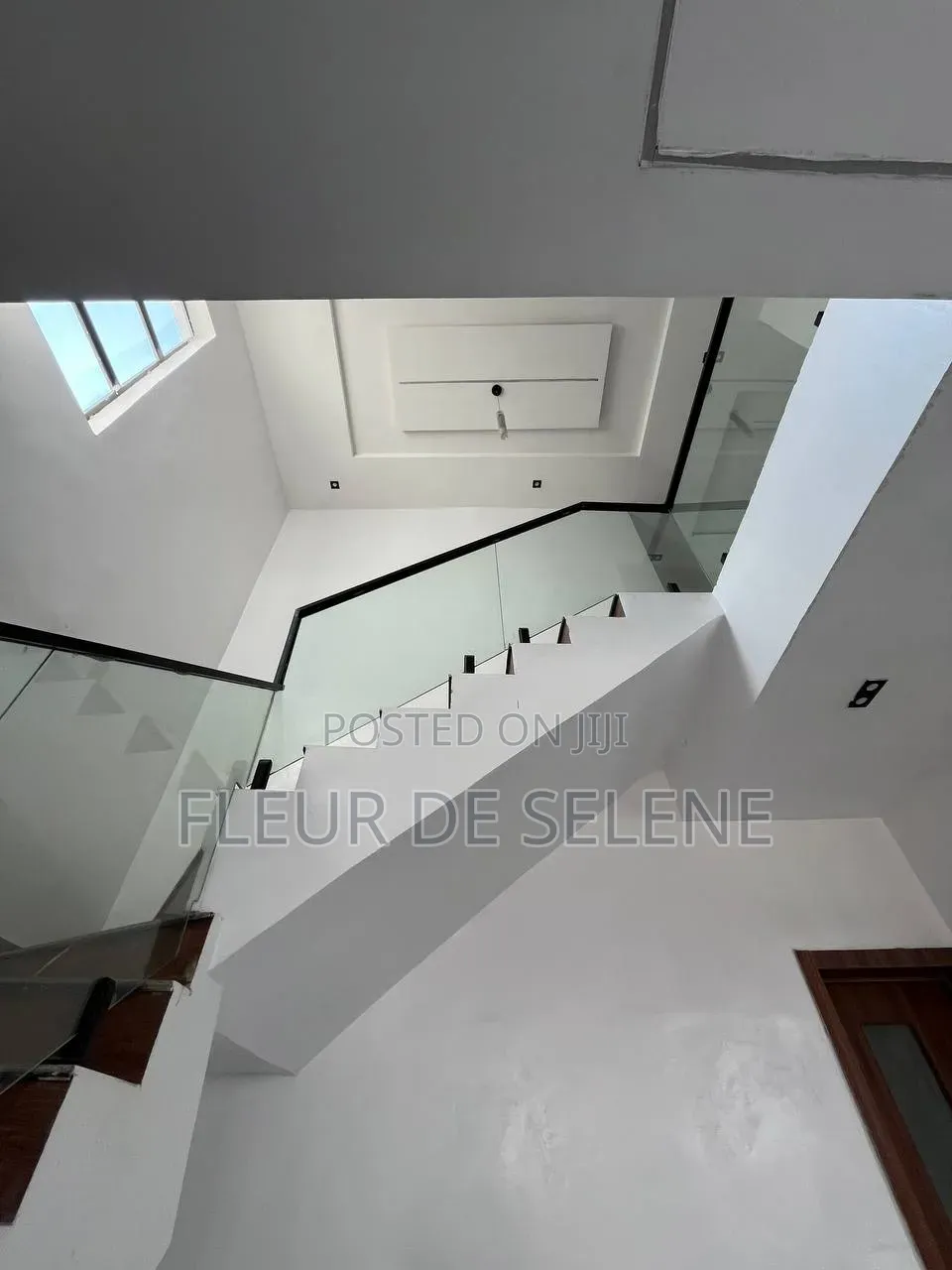 4bdrm Duplex in Lagos Island / Lagos Island for sale