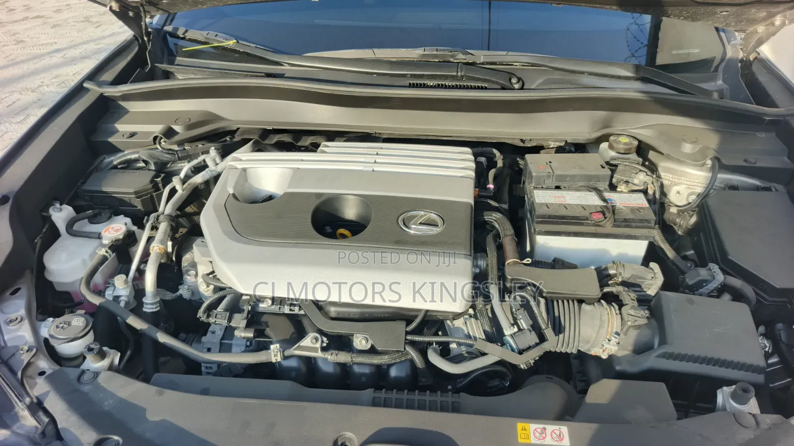 Lexus UX 2022 Silver