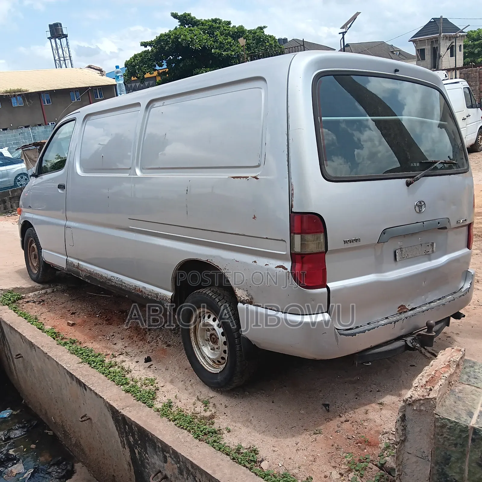 Toyota HiAce 2006 Grey