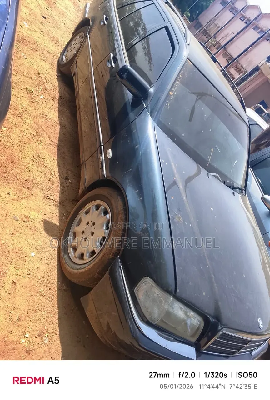 Mercedes-Benz C180 2000 Blue