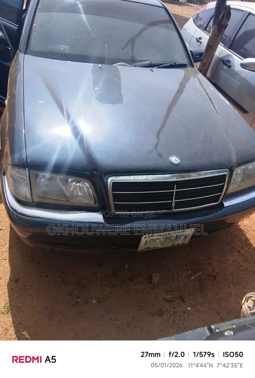 Mercedes-Benz C180 2000 Blue