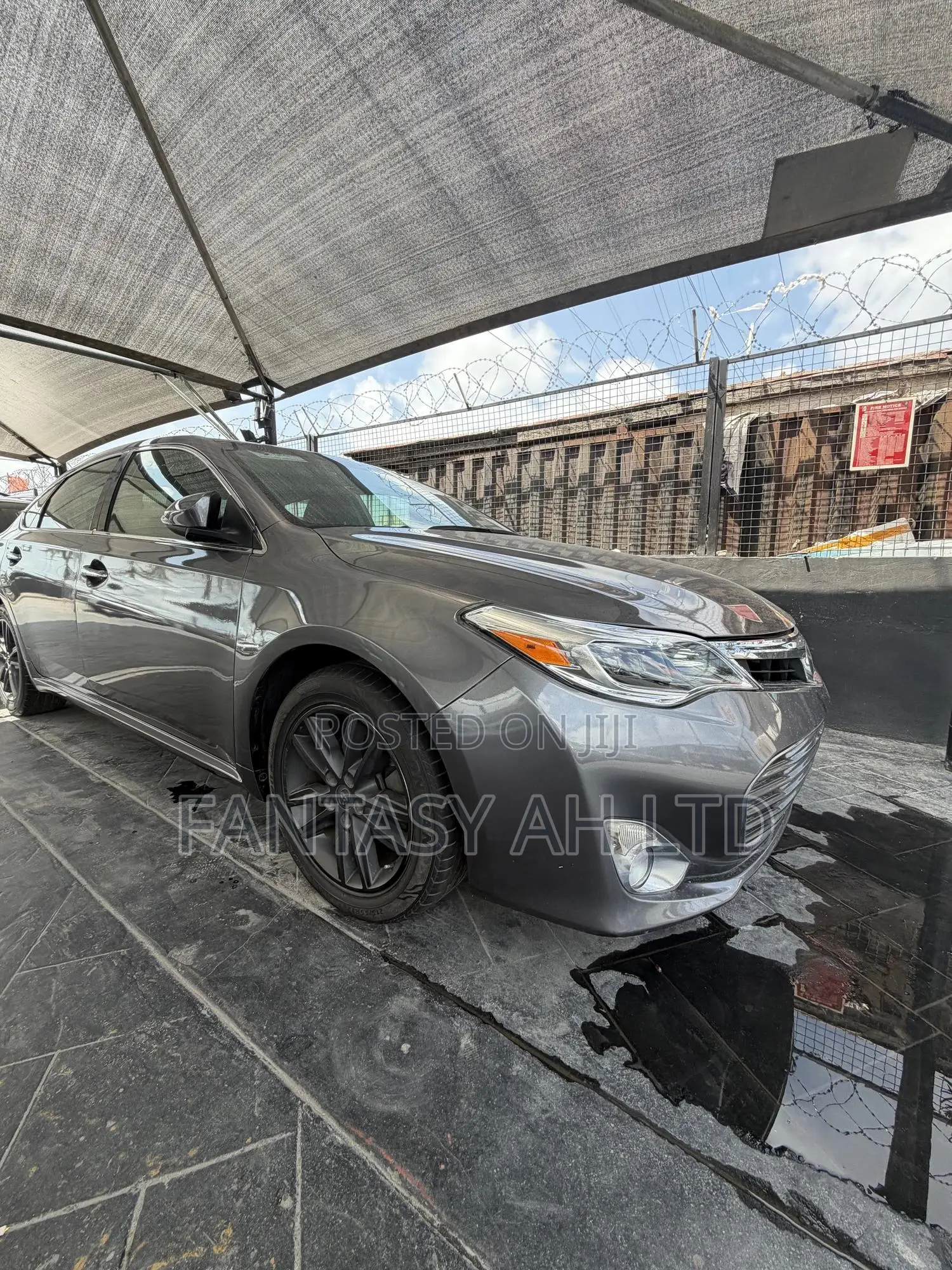 Toyota Avalon XLE 4dr Sedan (3.5L 6cyl 6A) 2014 Gray