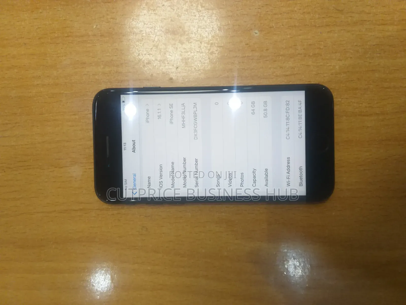 Apple iPhone SE 64 GB Black