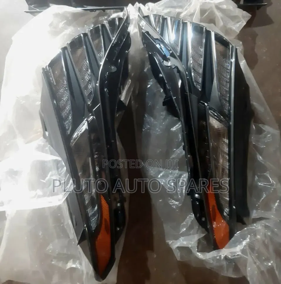 Set of Headlights Tucson 2022
