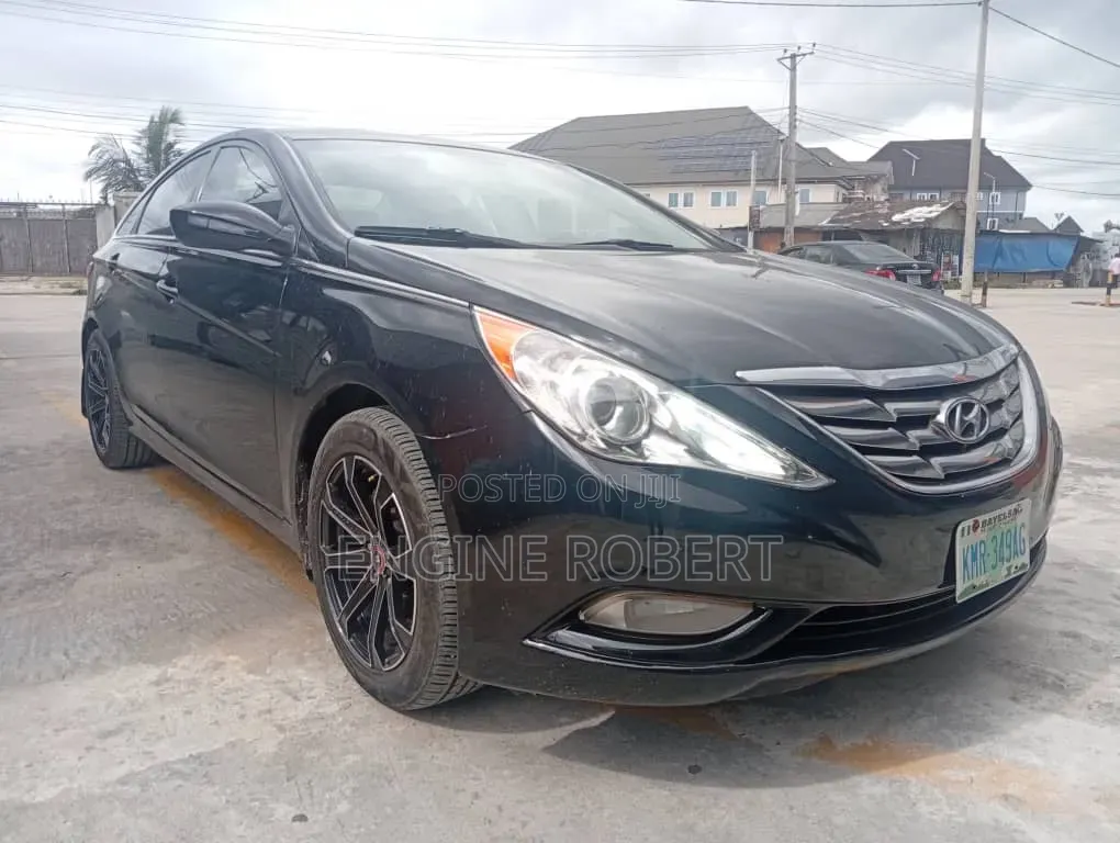 Hyundai Sonata Limited Sedan FWD (2.4L 4cyl 6A) 2012 Black