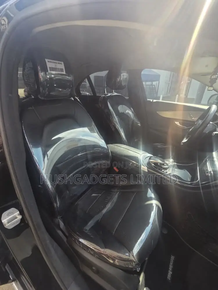 Mercedes-Benz C300 Base AWD 4Matic Sedan (2.0L 4cyl 7A) 2015 Black
