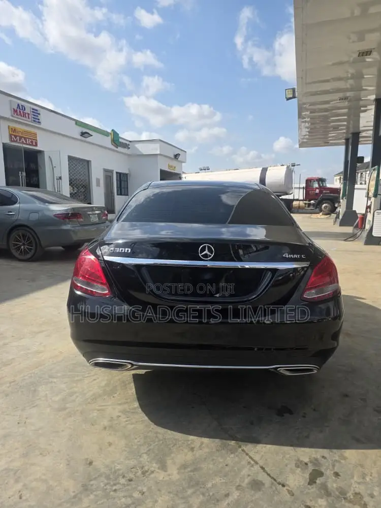 Mercedes-Benz C300 Base AWD 4Matic Sedan (2.0L 4cyl 7A) 2015 Black