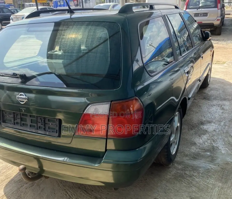 Nissan Primera 2000 Green