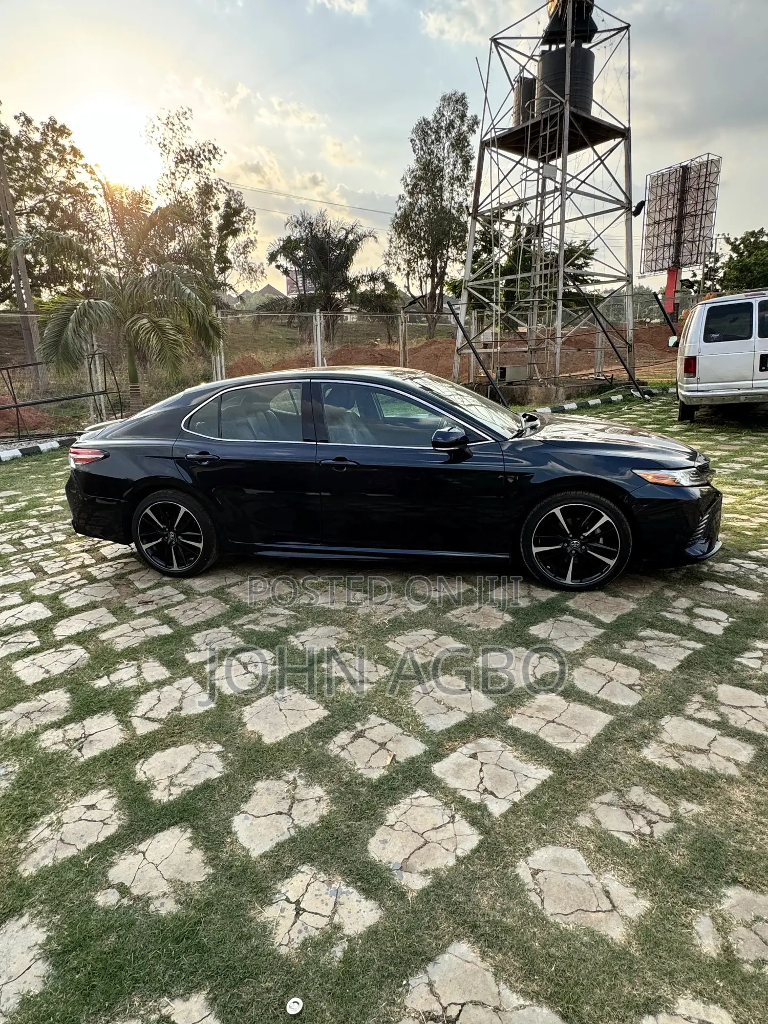 Toyota Camry XSE FWD (2.5L 4cyl 8AM) 2018 Blue