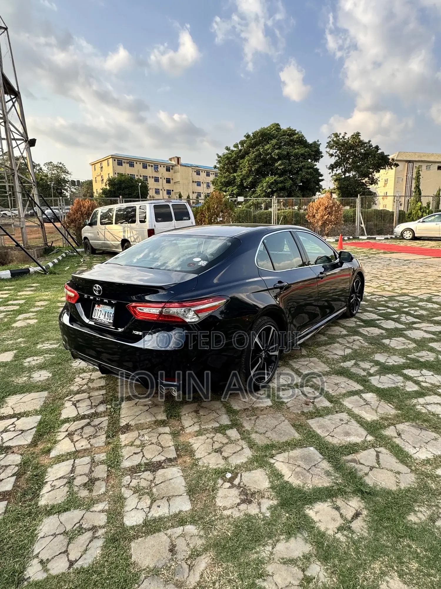 Toyota Camry XSE FWD (2.5L 4cyl 8AM) 2018 Blue