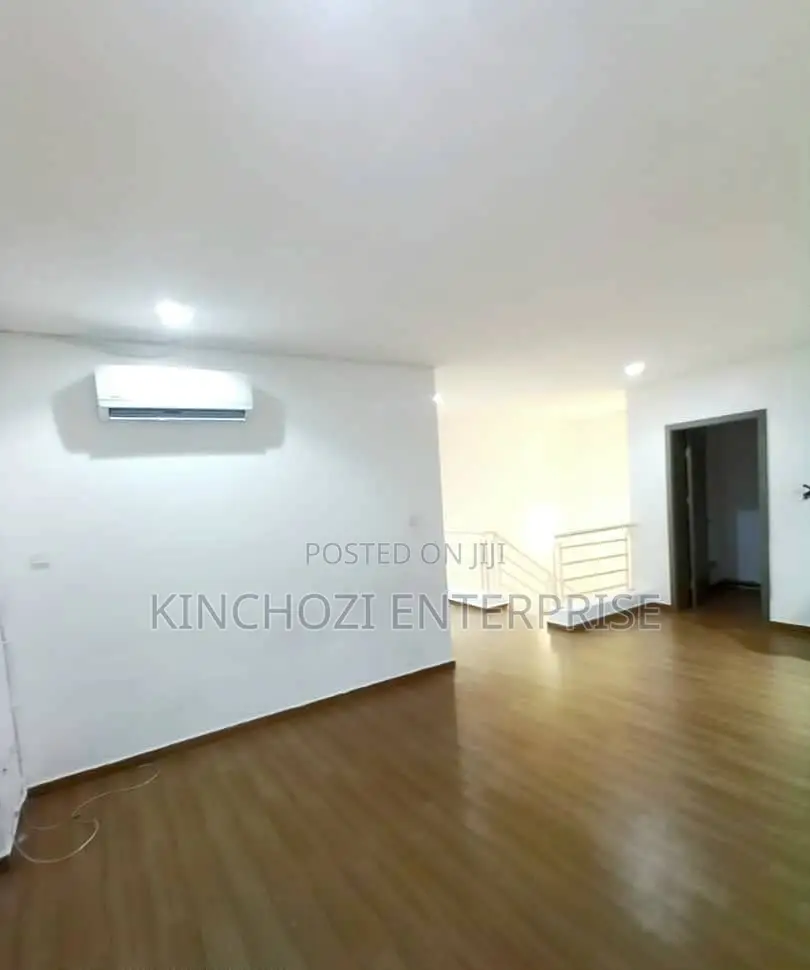 3bdrm Duplex in Earls Court Ikate for sale