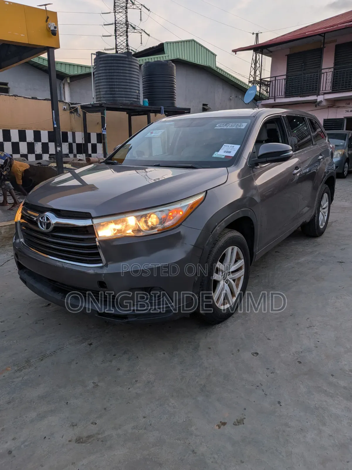 Toyota Highlander LE 4x2 (2.7L 4cyl 6A) 2016 Gray
