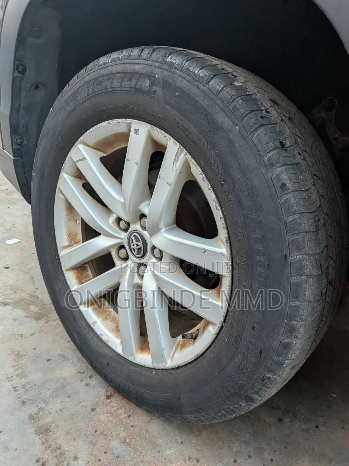 Toyota Highlander LE 4x2 (2.7L 4cyl 6A) 2016 Gray