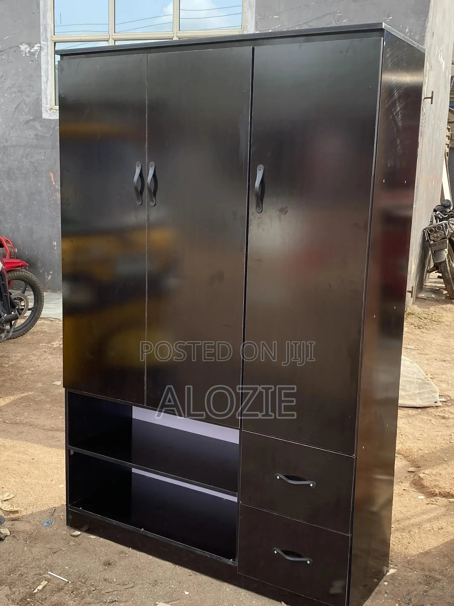 6/4 Wardrobe Quality and Durable