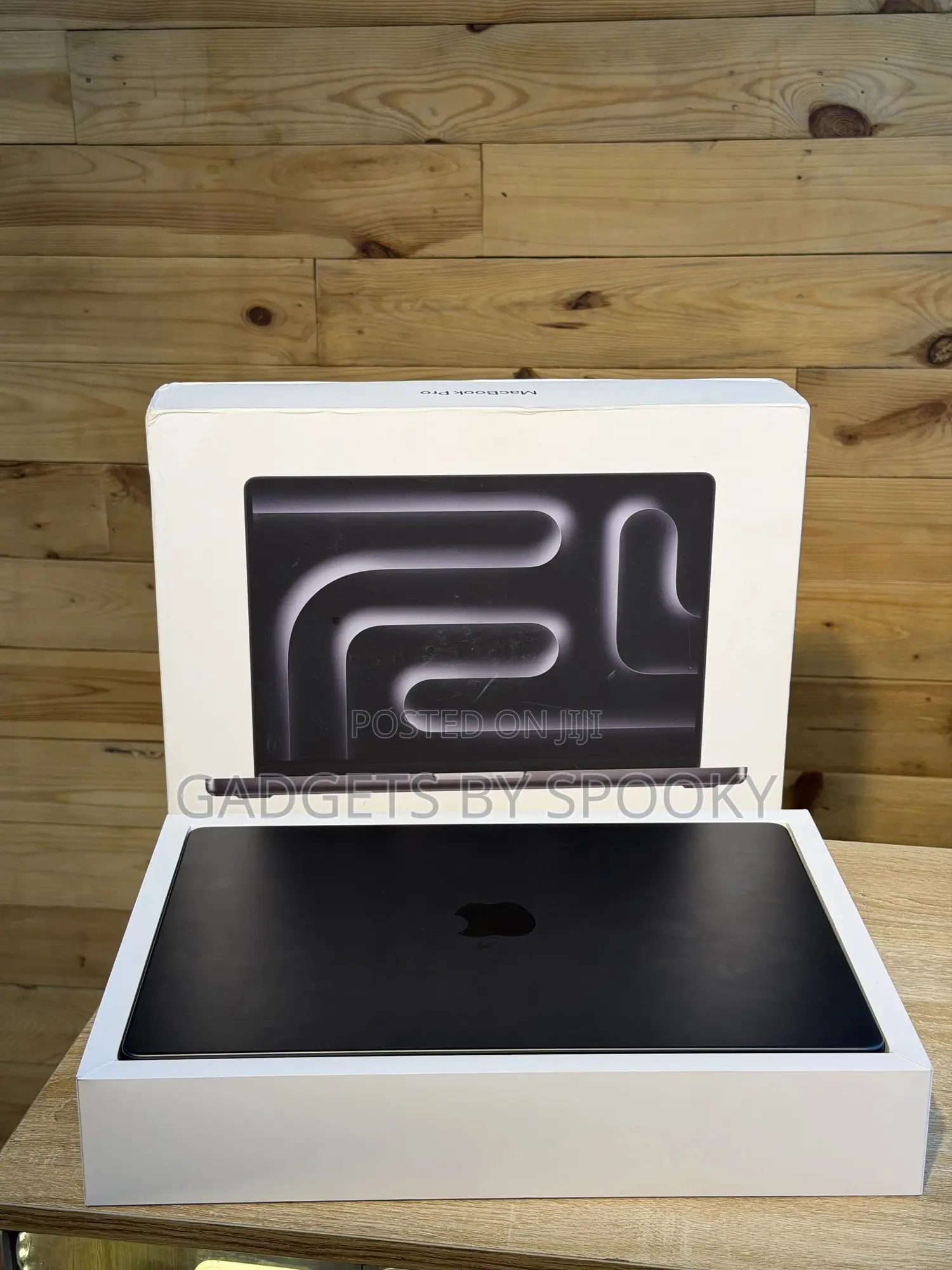 Laptop Apple MacBook Pro 2024 M4 16GB Apple M4 SSD 512GB