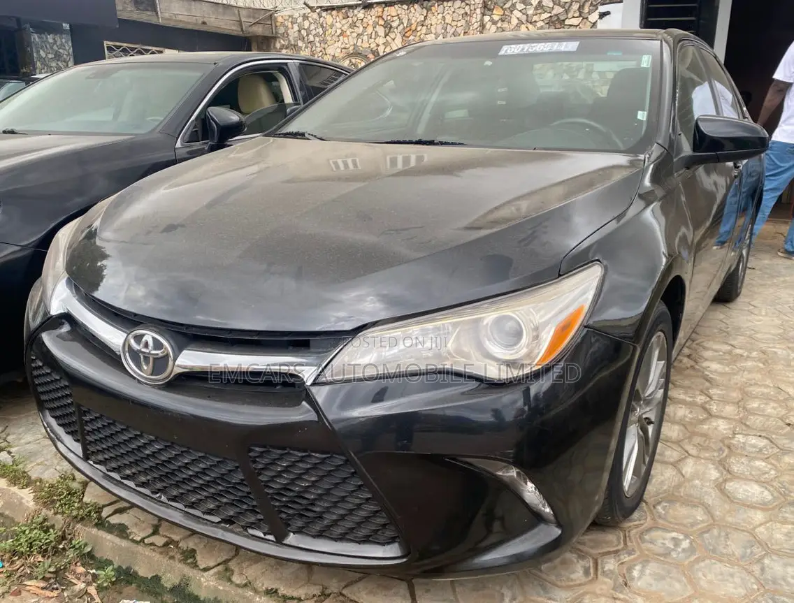 Toyota Camry SE 4dr Sedan (2.5L 4cyl 6A) 2017 Black