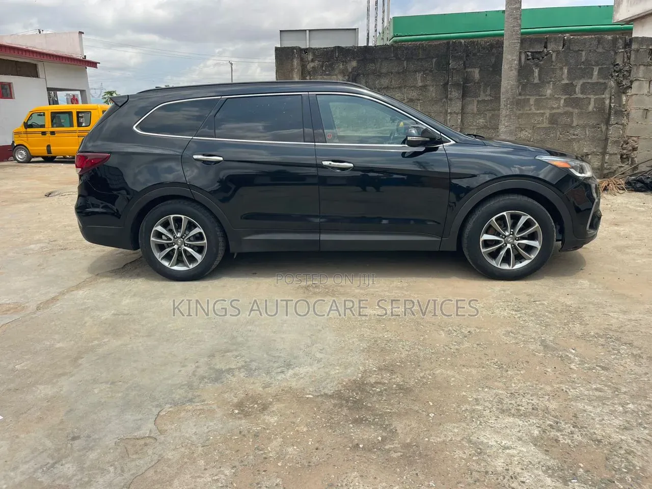 Hyundai Santa Fe Limited Ultimate AWD 2017 Black