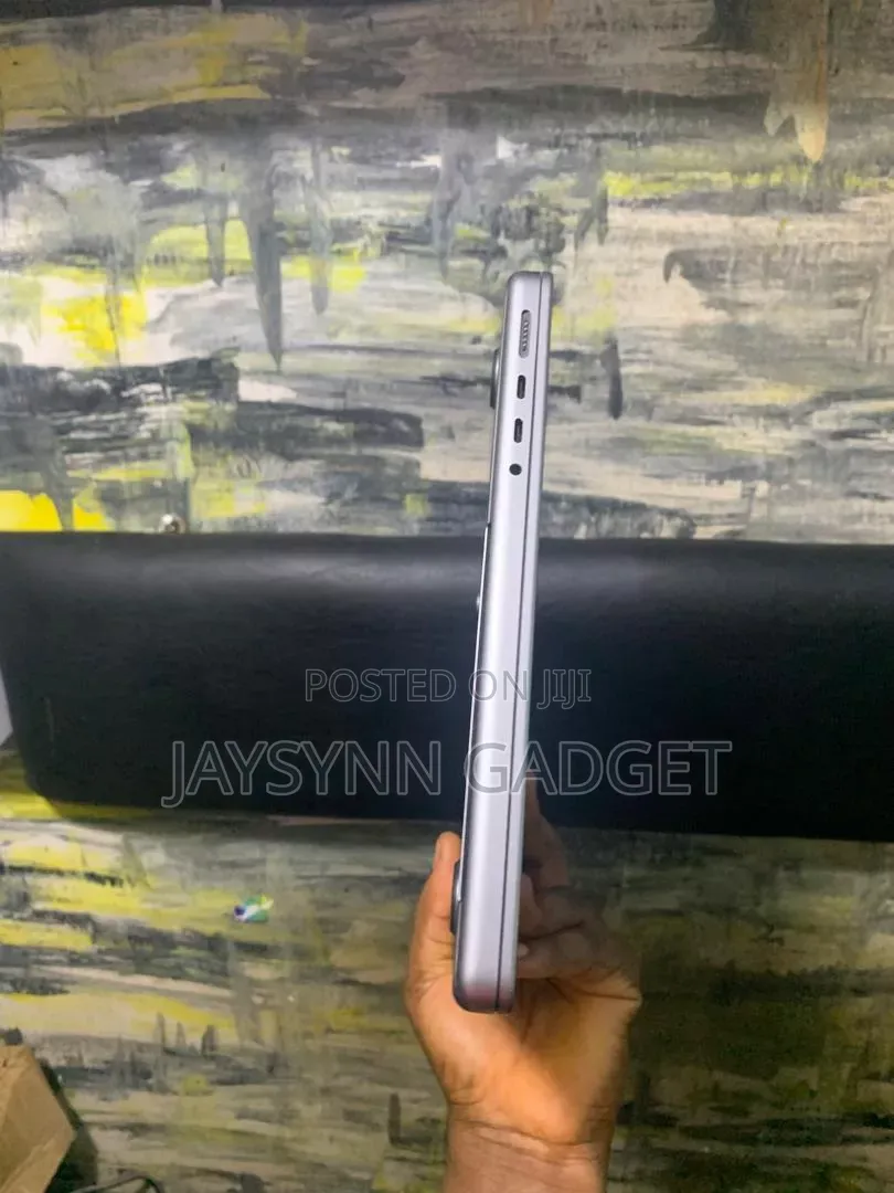 Laptop Apple MacBook Pro 2023 M2 Pro 14-inch 16GB Apple M2 SSD 512GB