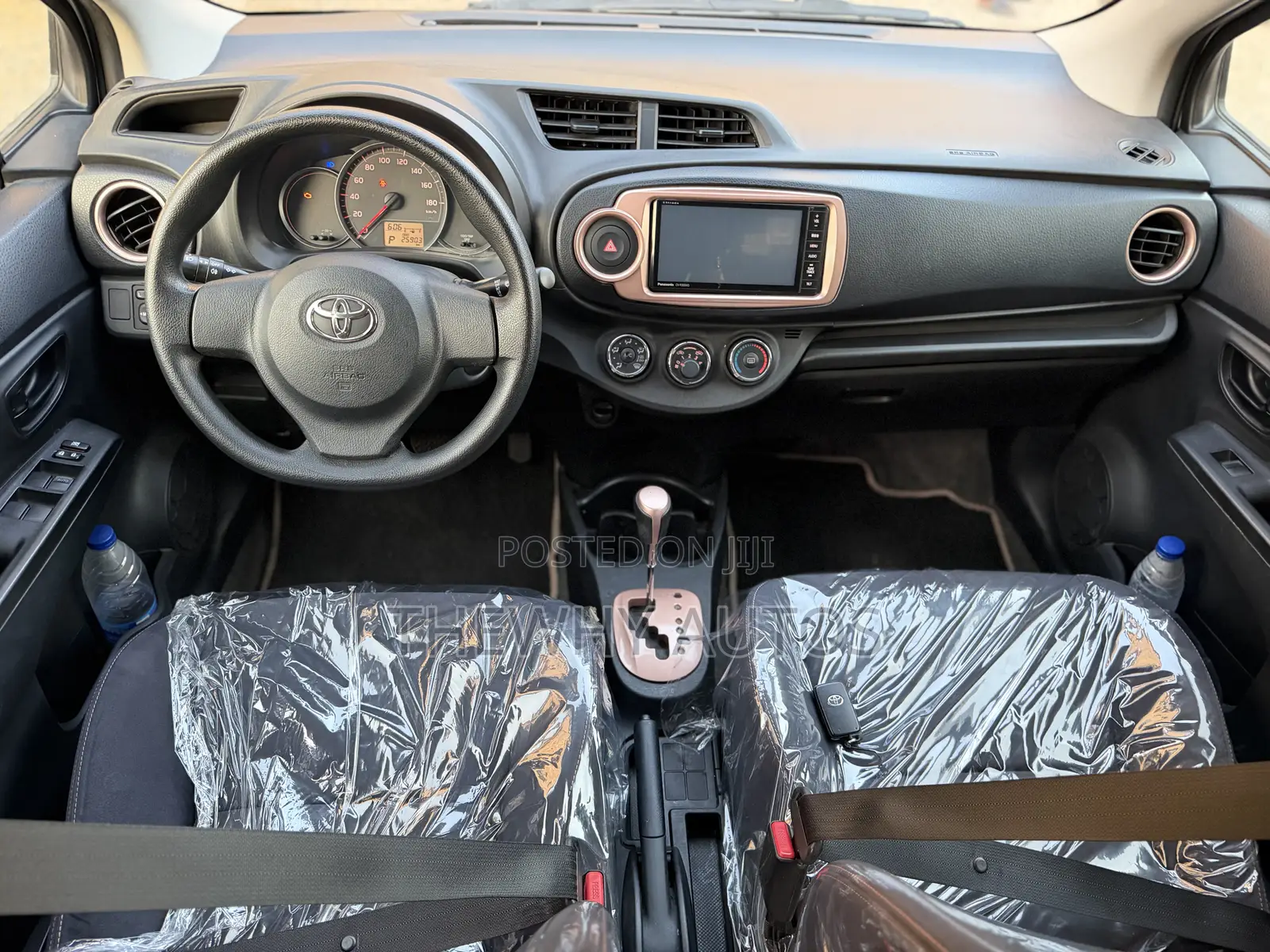 Toyota Yaris LE Hatchback 5dr 2016 Beige