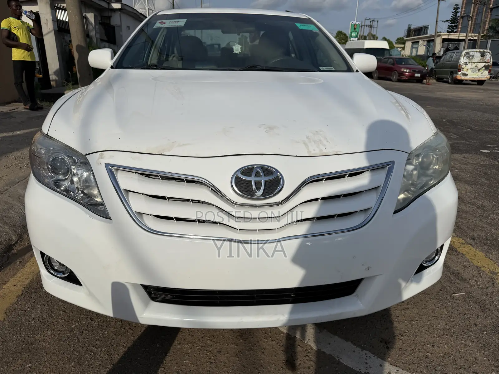 Toyota Camry LE 4dr Sedan (2.5L 4cyl 6A) 2011 White