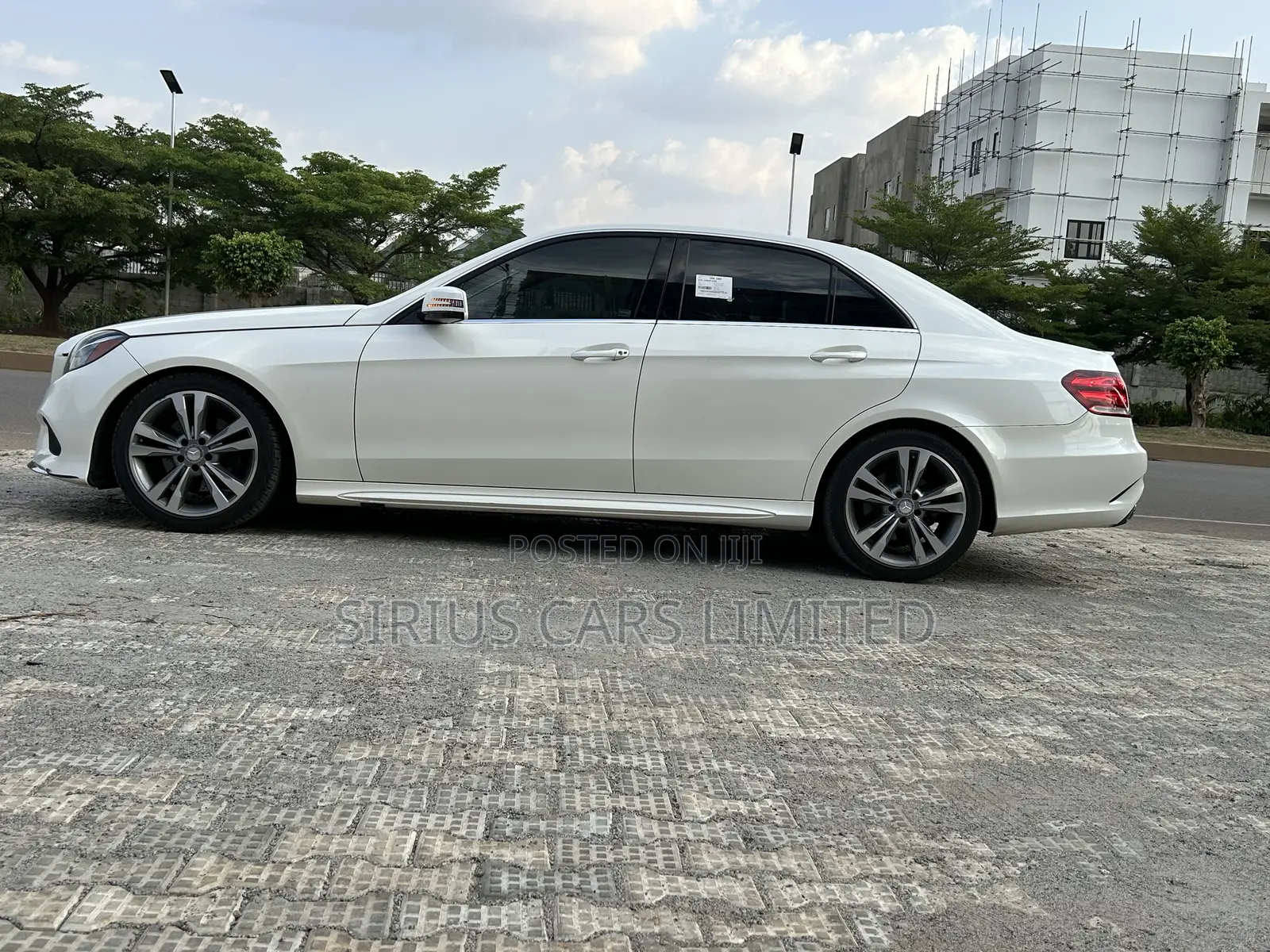 Mercedes-Benz E350 Base 4Matic Sedan AWD (3.5L 6cyl 7A) 2014 White