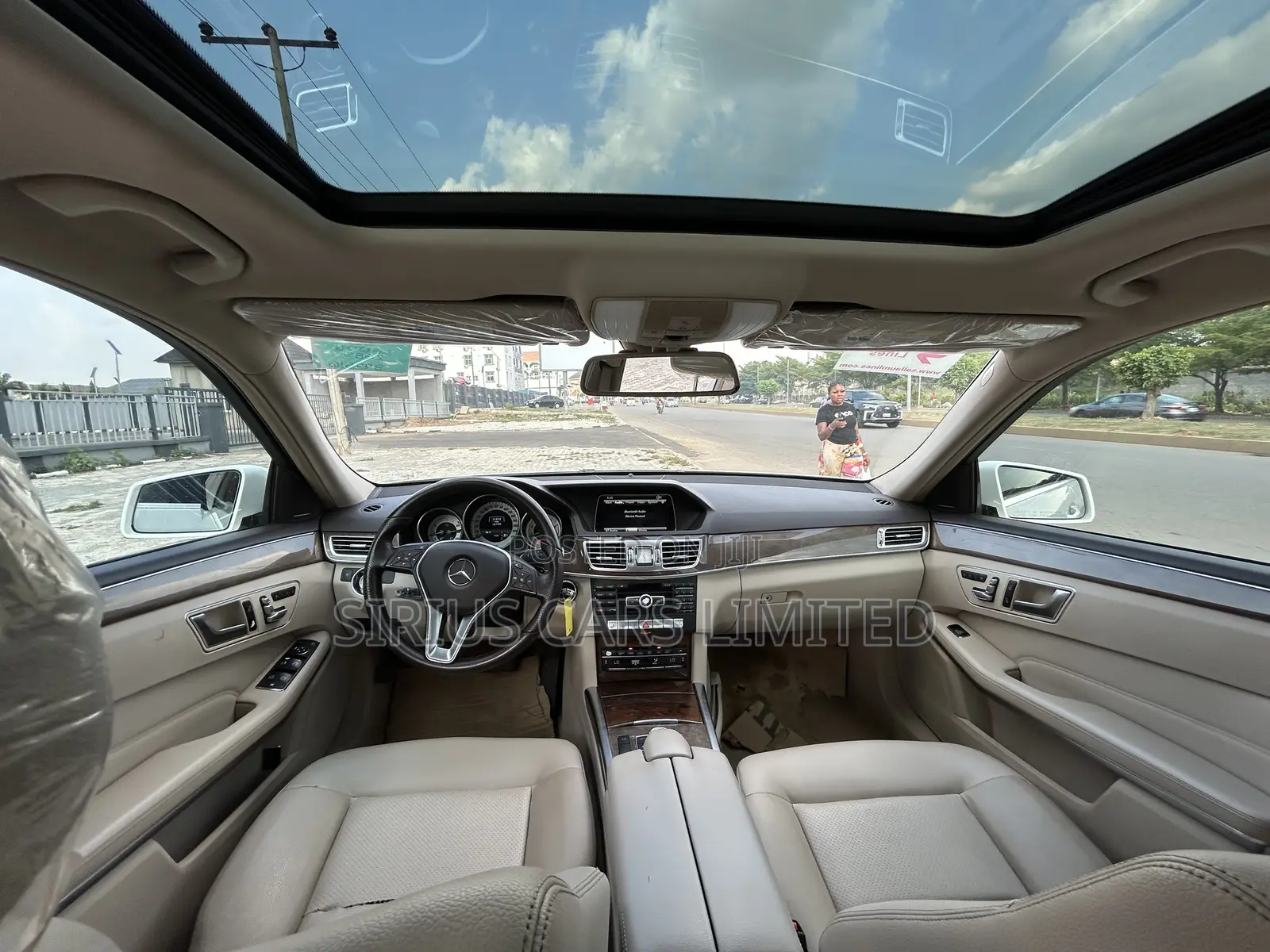 Mercedes-Benz E350 Base 4Matic Sedan AWD (3.5L 6cyl 7A) 2014 White
