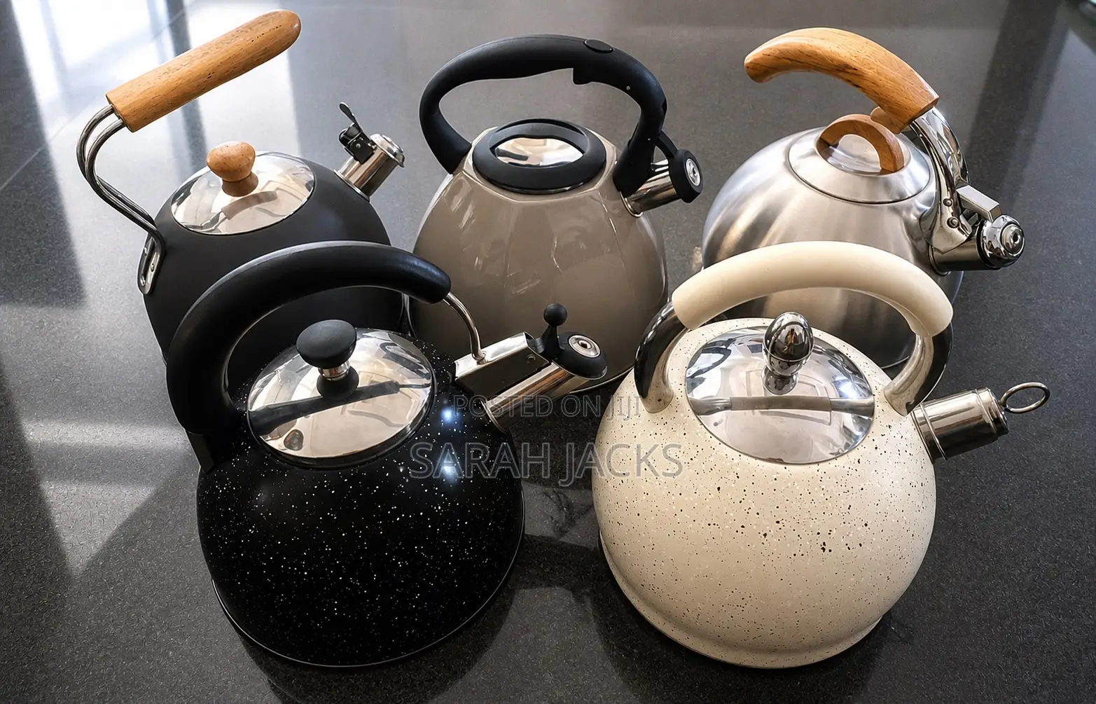 Whistling Kettle (Wood-Handle Design)