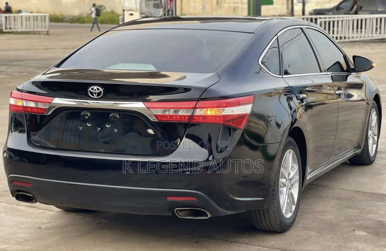 Toyota Avalon Limited 4dr Sedan (3.5L 6cyl 6A) 2014 Black