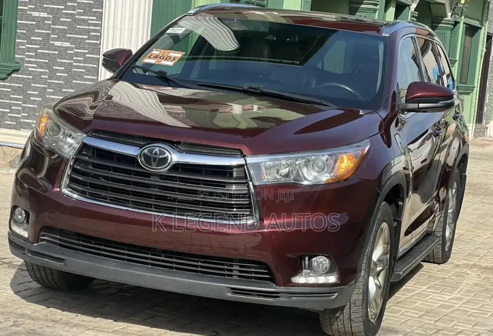Toyota Highlander LE 4dr SUV AWD (3.5L 6cyl 6A) 2014 Red