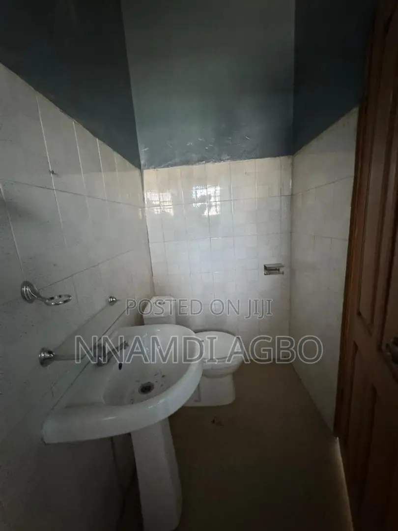 Mini Flat in Agungi for rent