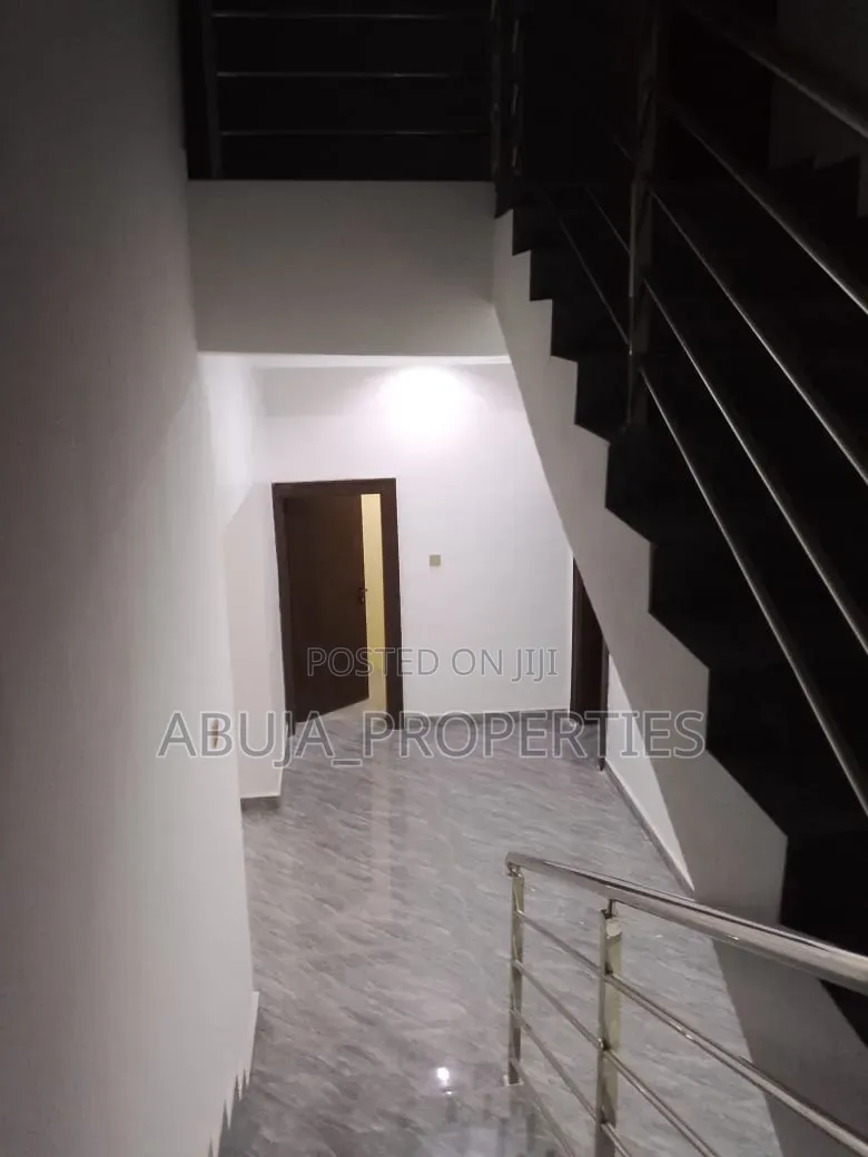 4bdrm Duplex in Asokoro for rent