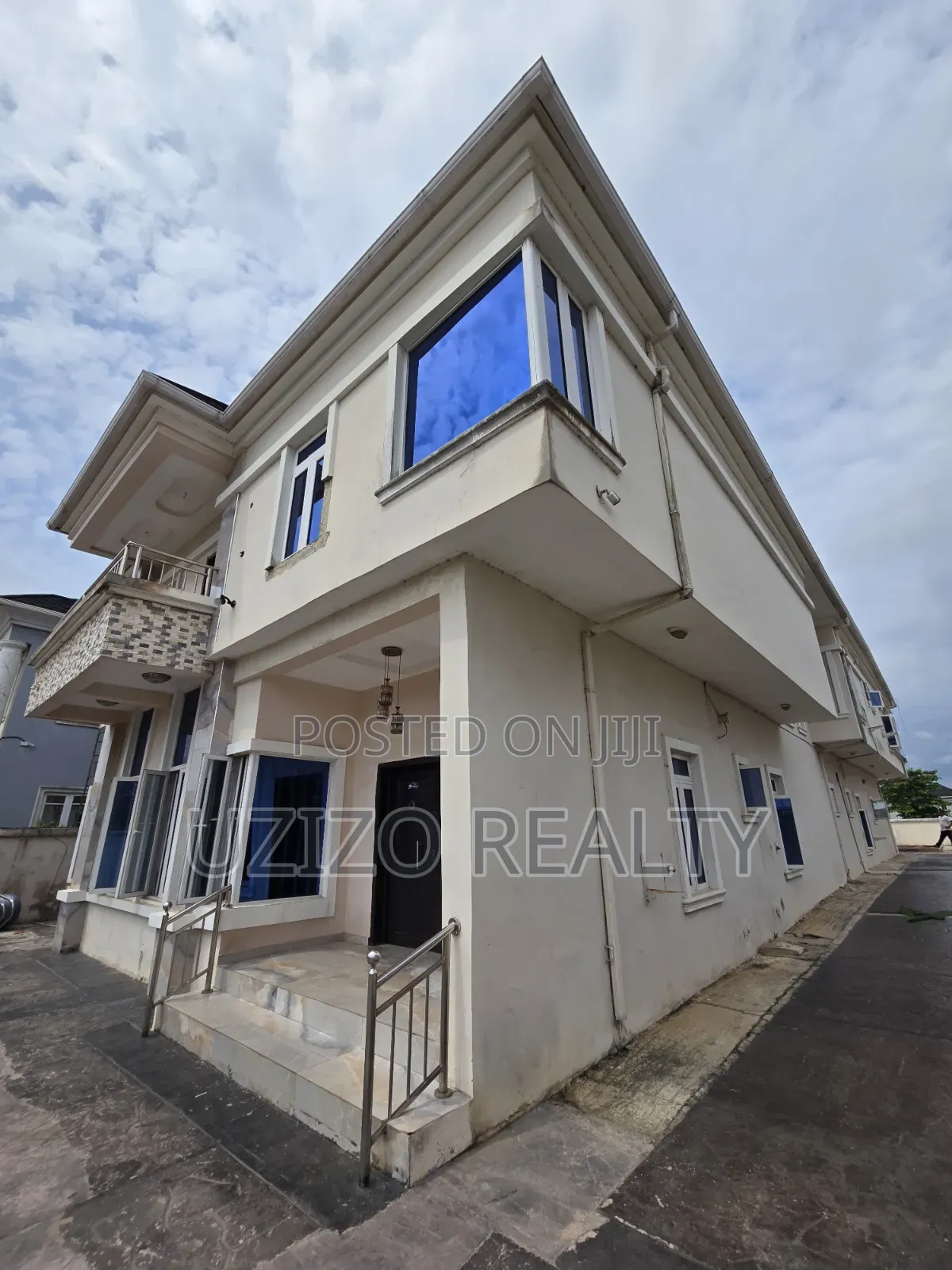 Furnished 5bdrm Duplex in Mayfair Gardens, Awoyaya for sale