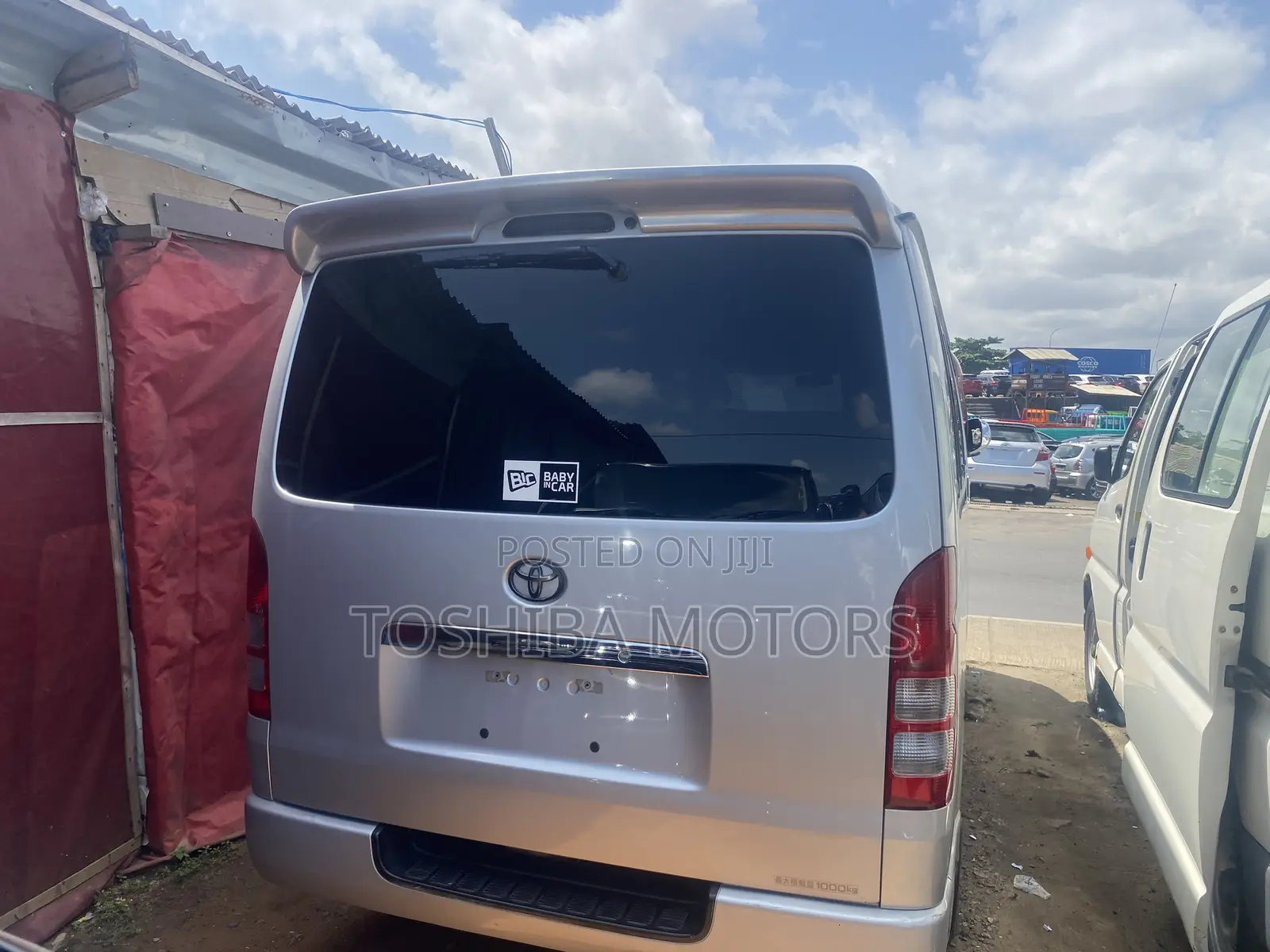 Toyota HiAce 2013 Silver
