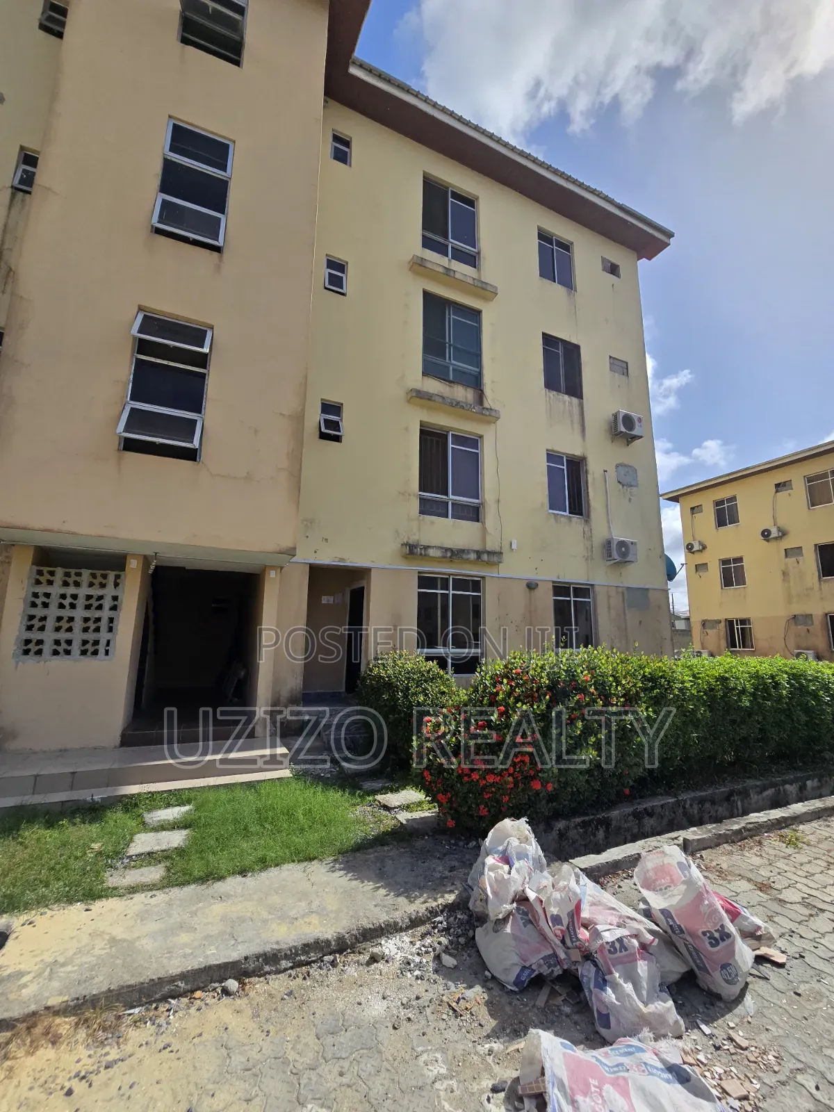 3bdrm Apartment in Chois Garden Estate, Abijo for sale
