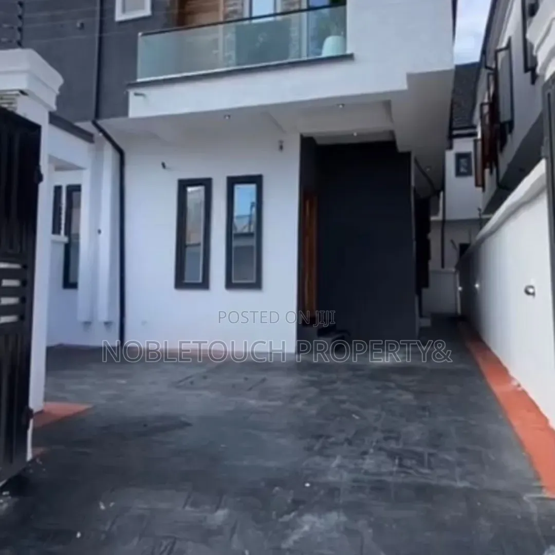 4bdrm Duplex in Ikota Gra Lekki for sale
