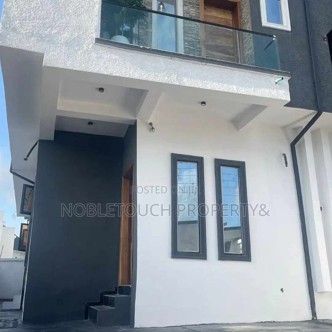 4bdrm Duplex in Ikota Gra Lekki for sale