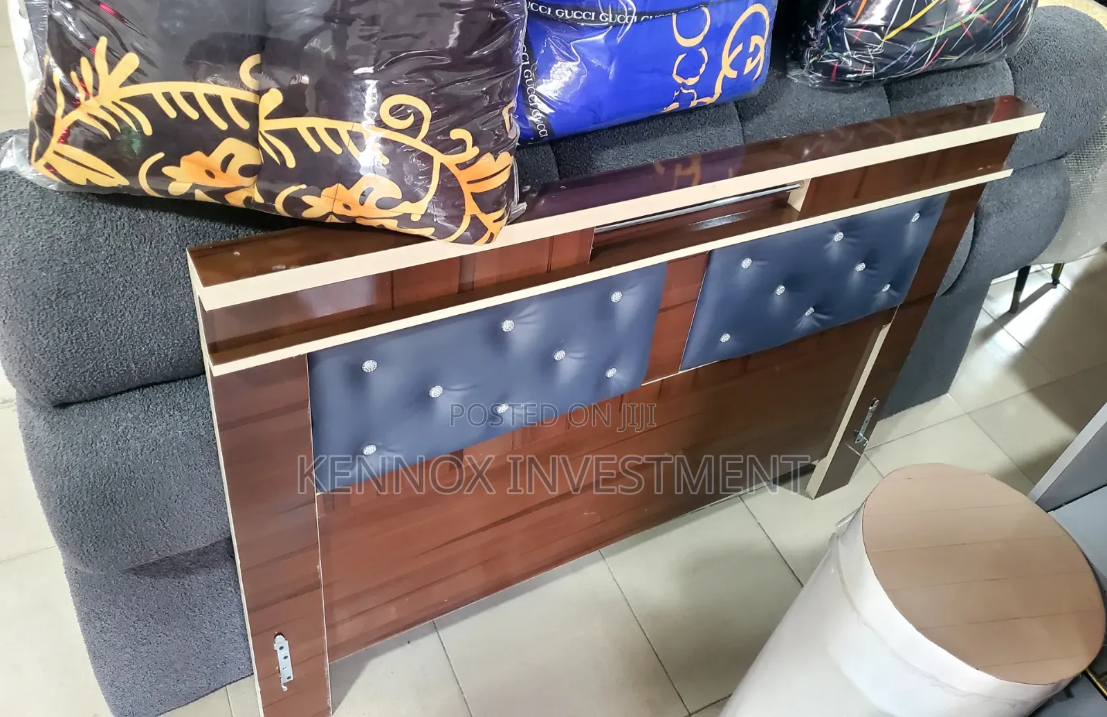 4.5 by 6 Simple Quality Wooden Bedframe With 1 Bedside Drawer